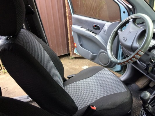 Авточехлы на Hyundai Matrix