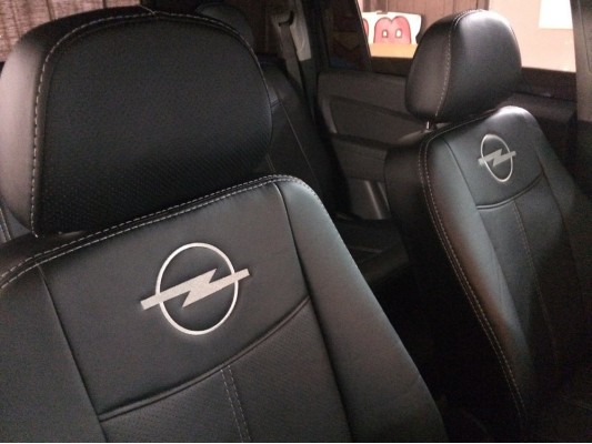 Авточехлы на Opel Zafira B