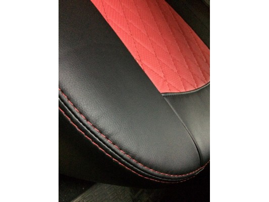 Авточехлы на Renault Sandero Stepway