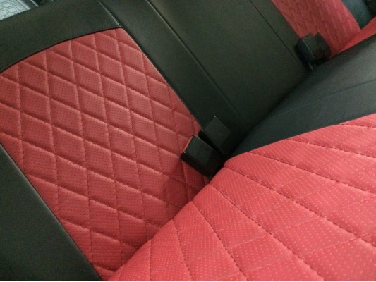 Авточехлы на Renault Sandero Stepway