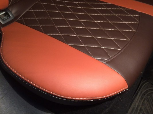 Авточехлы на Volkswagen Golf 6