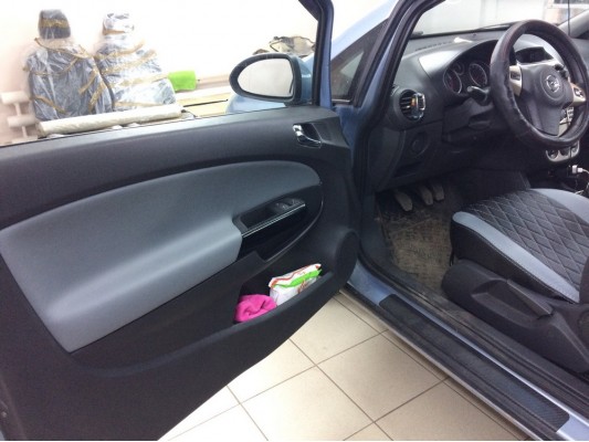 Перетяжка дверных карт Перетяжка дверных карт